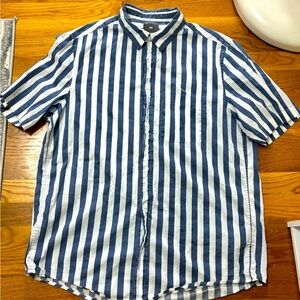 Men’s Large H&M Short Sleeve Shirt, Used Good Condition
